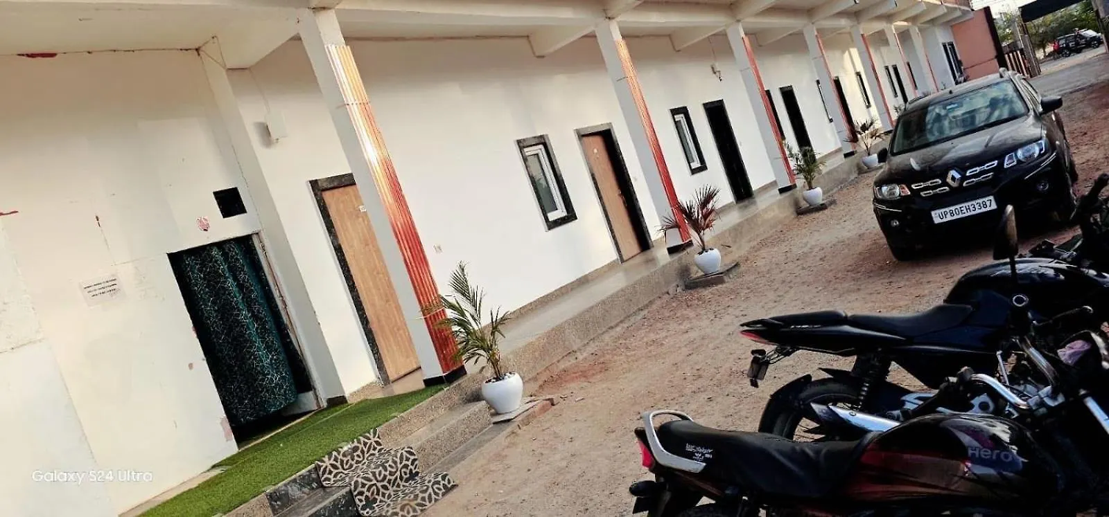Hotel O J S R Palace Gardens 3*, Agra (Uttar Pradesh) Indie