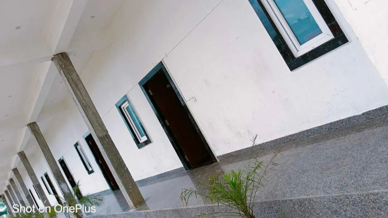 Hotel O J S R Palace Gardens Agra (Uttar Pradesh)