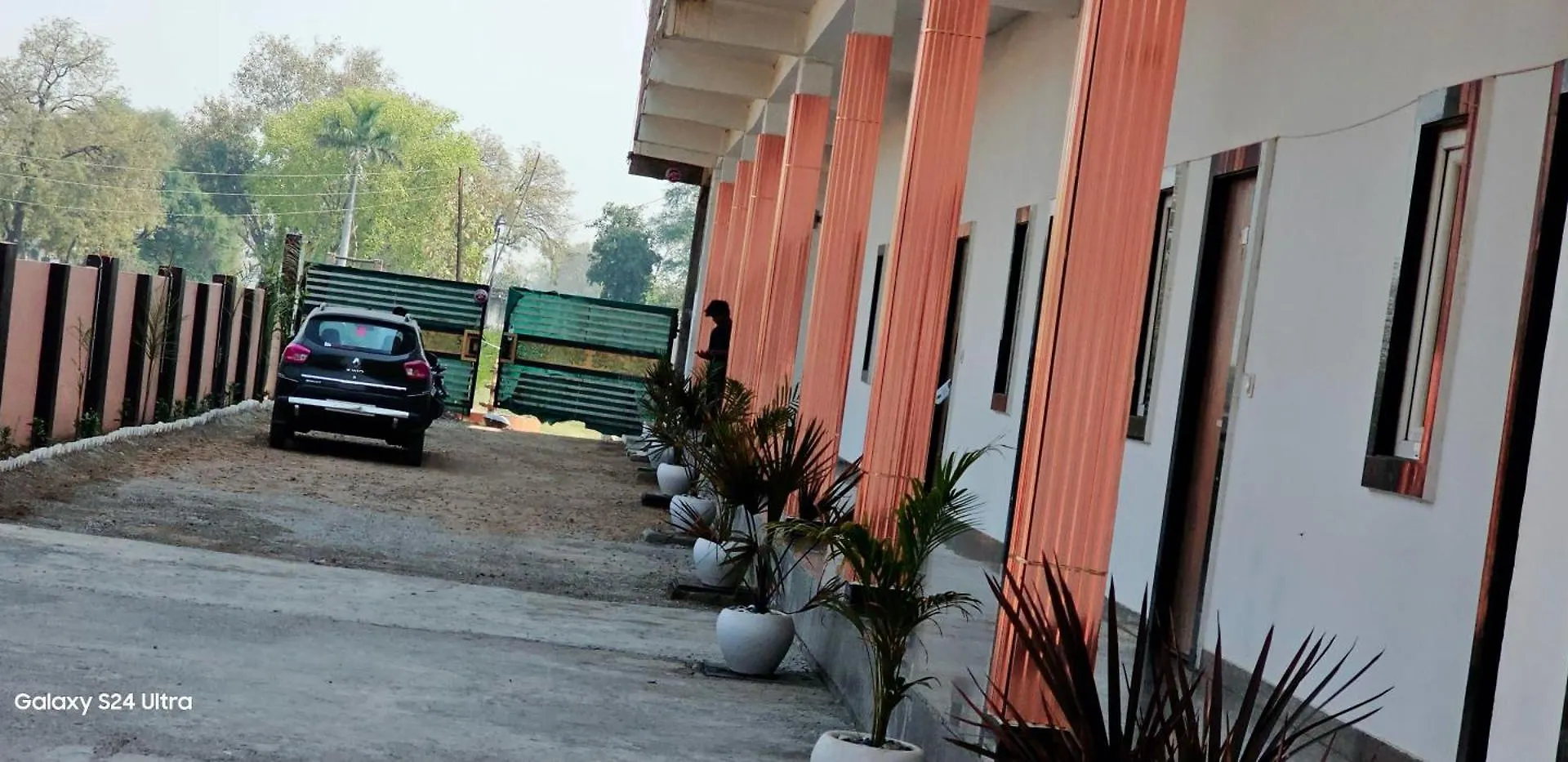 Hotel O J S R Palace Gardens 3*, Agra (Uttar Pradesh) India