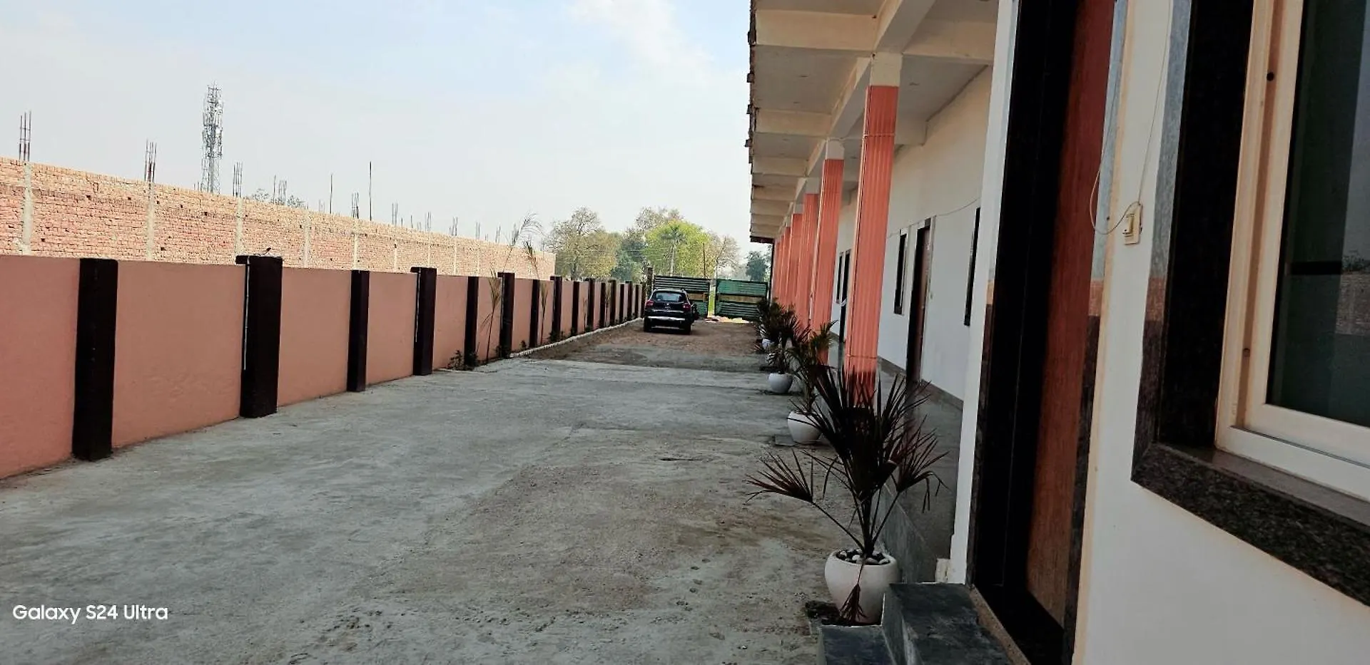 Hotel O J S R Palace Gardens  Agra (Uttar Pradesh)