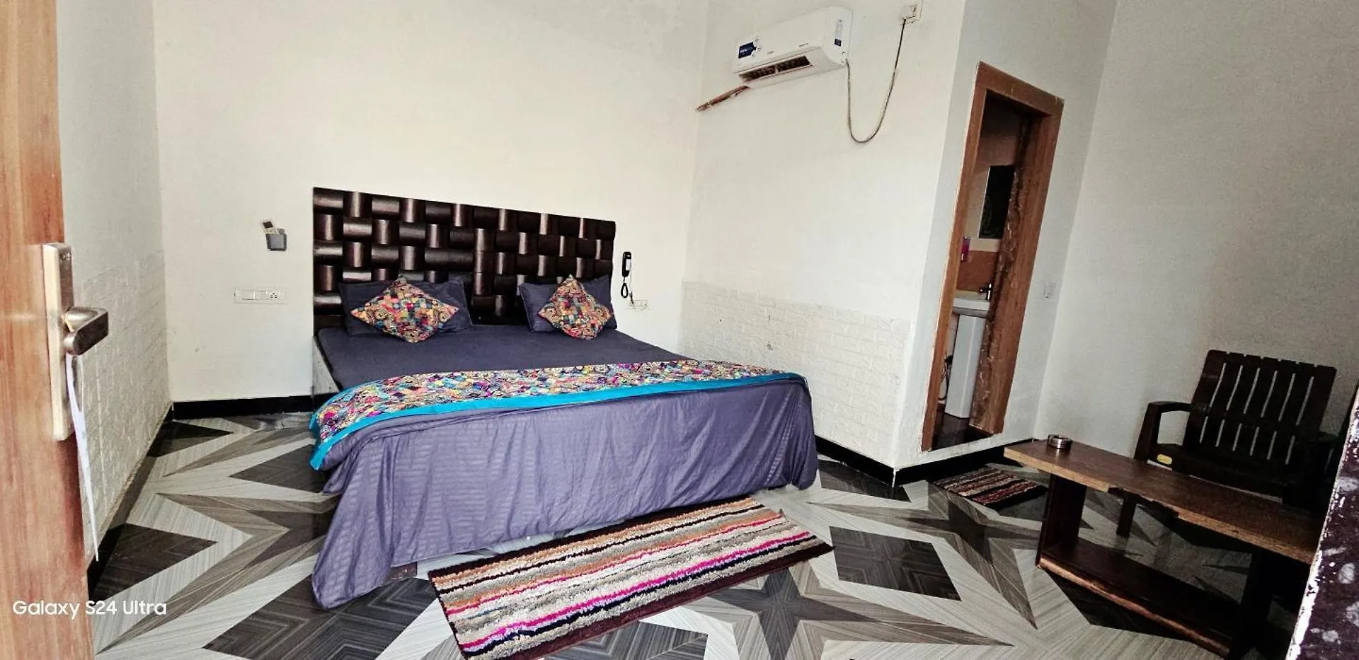 Hotel O J S R Palace Gardens Agra (Uttar Pradesh)